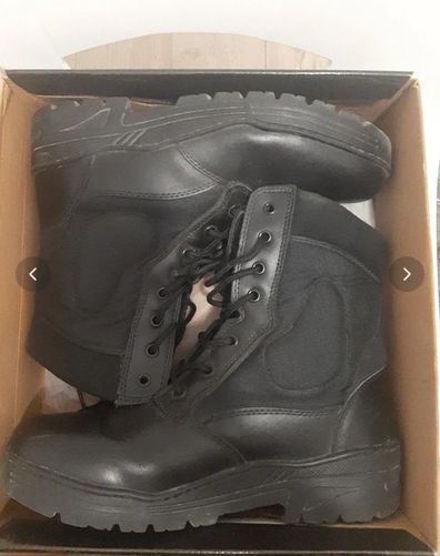 scarponi militari tg 44, marca sconosciuta, Abbigliamento usato garantito
