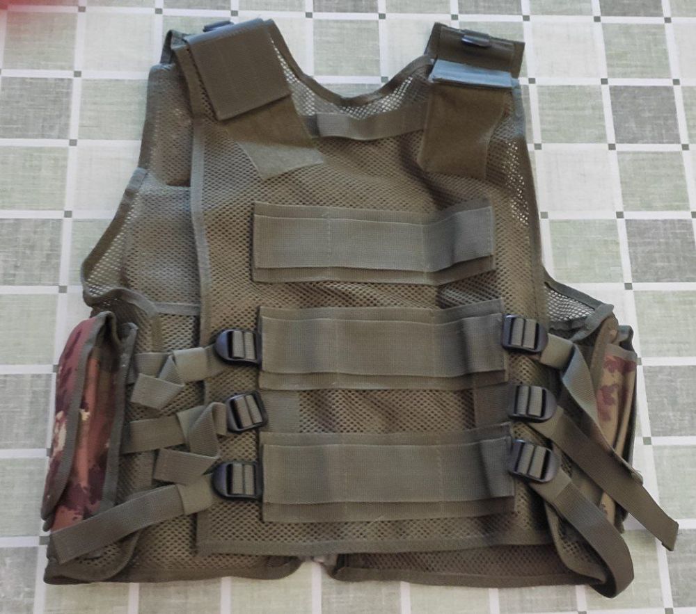 Gilet tattico multi-tasca, Abbigliamento usato come nuovo - foto 2