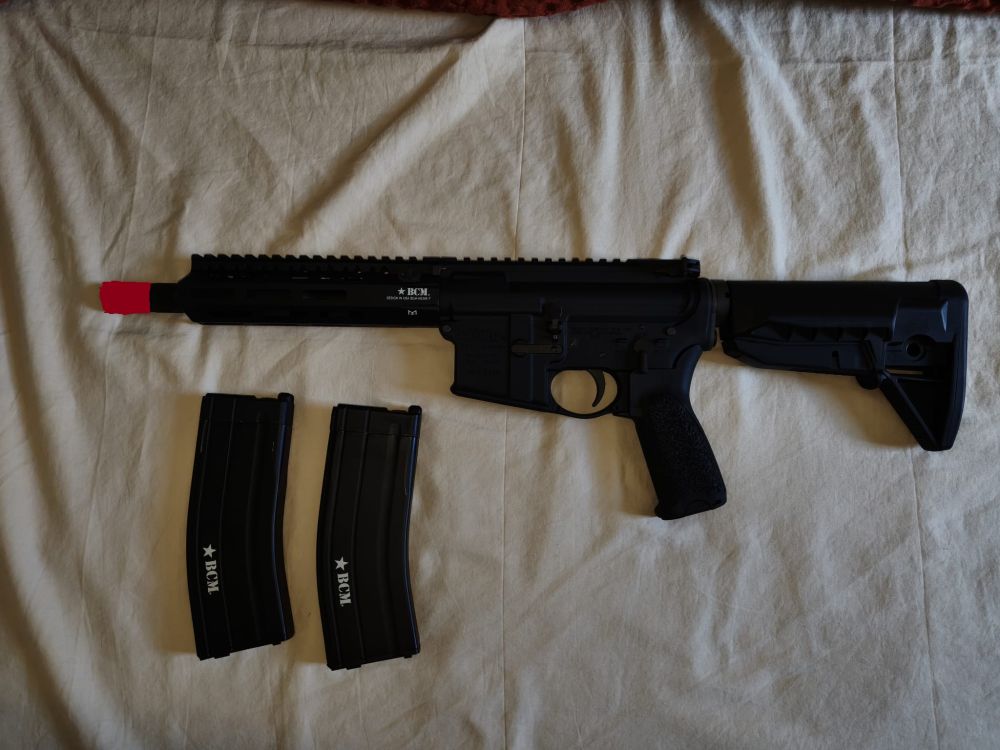Vfc BCM MCMR GBBR, 2 caricatori Vfc BCM, cinghia 2/3 punti QR, VFC, Softair usato come nuovo