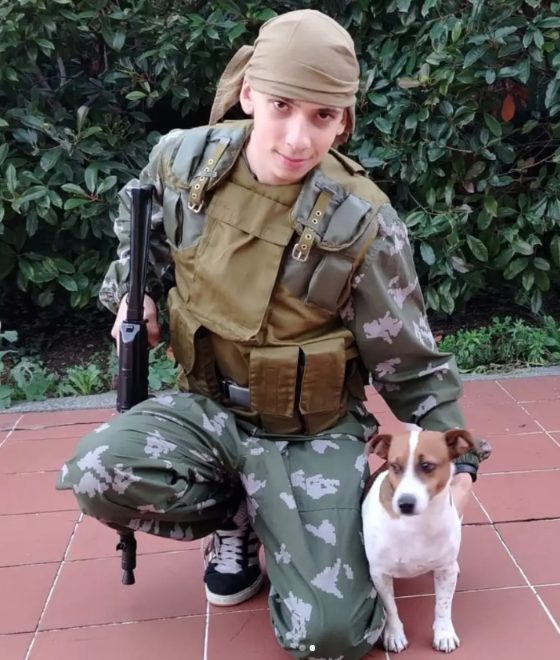 kit afghanistan, con il cane
